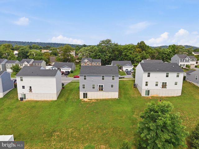 400 SALIDA TRL, Martinsburg, WV 25403