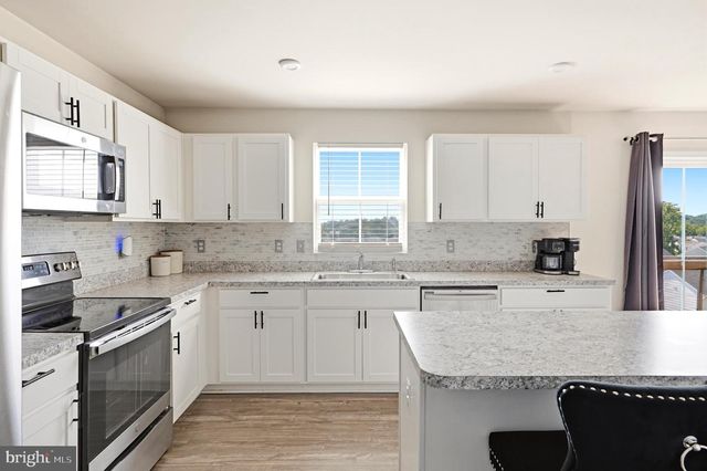 400 SALIDA TRL, Martinsburg, WV 25403