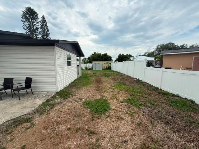 1402 4TH AVENUE NE, Ruskin, FL 33570