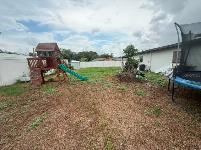 1402 4TH AVENUE NE, Ruskin, FL 33570