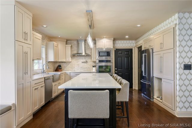 6605 Pheasant Run Road, Charlestown, IN 47111