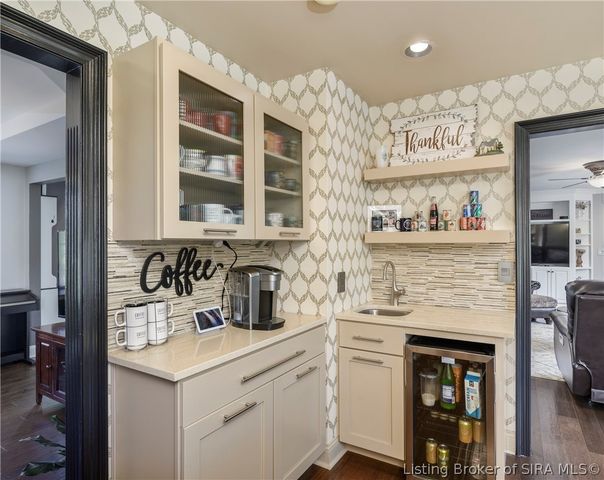 6605 Pheasant Run Road, Charlestown, IN 47111