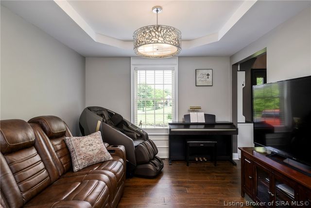6605 Pheasant Run Road, Charlestown, IN 47111