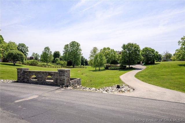 6605 Pheasant Run Road, Charlestown, IN 47111