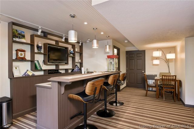 6605 Pheasant Run Road, Charlestown, IN 47111