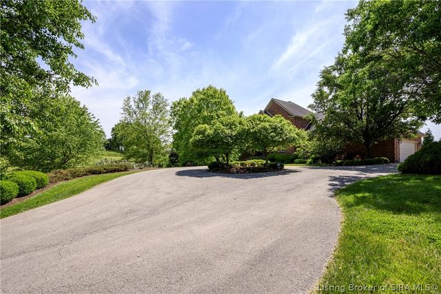 6605 Pheasant Run Road, Charlestown, IN 47111