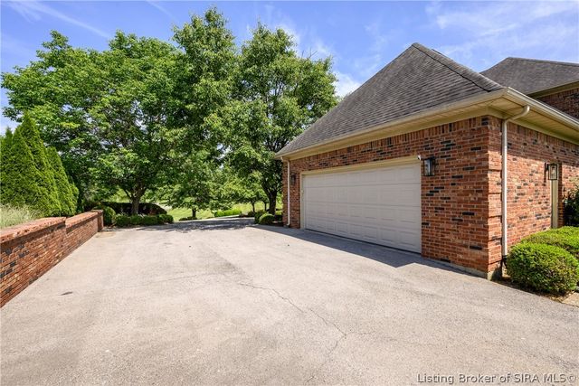 6605 Pheasant Run Road, Charlestown, IN 47111