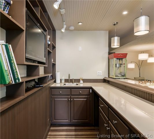 6605 Pheasant Run Road, Charlestown, IN 47111