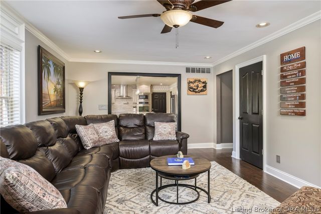 6605 Pheasant Run Road, Charlestown, IN 47111