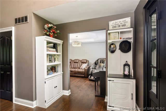 6605 Pheasant Run Road, Charlestown, IN 47111