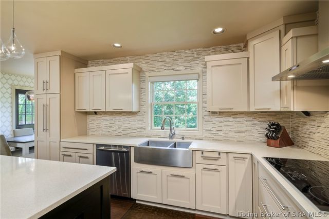 6605 Pheasant Run Road, Charlestown, IN 47111