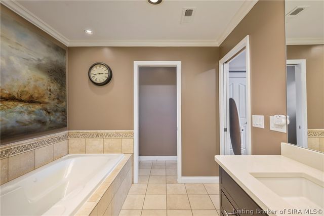 6605 Pheasant Run Road, Charlestown, IN 47111