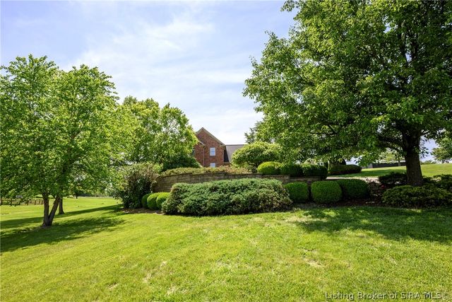 6605 Pheasant Run Road, Charlestown, IN 47111