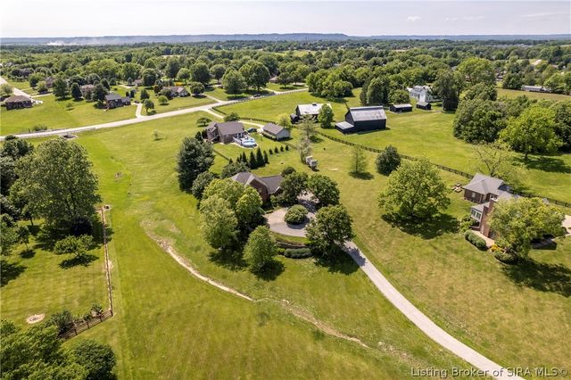 6605 Pheasant Run Road, Charlestown, IN 47111