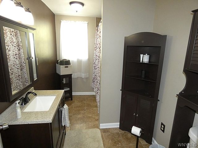1410 Fort Avenue, Niagara Falls, NY 14303
