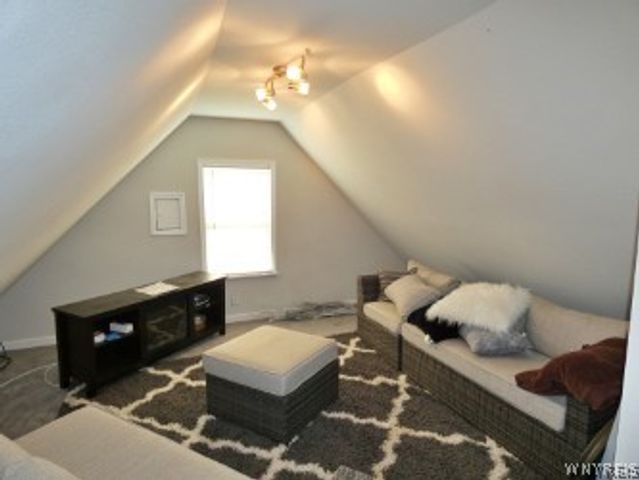 1410 Fort Avenue, Niagara Falls, NY 14303