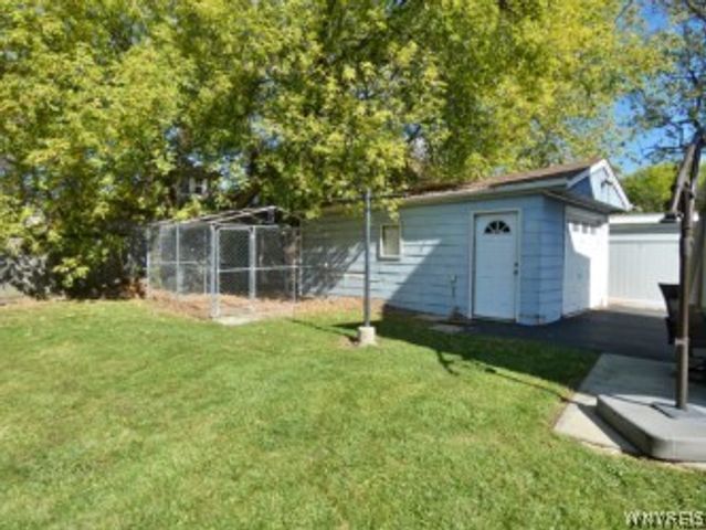 1410 Fort Avenue, Niagara Falls, NY 14303