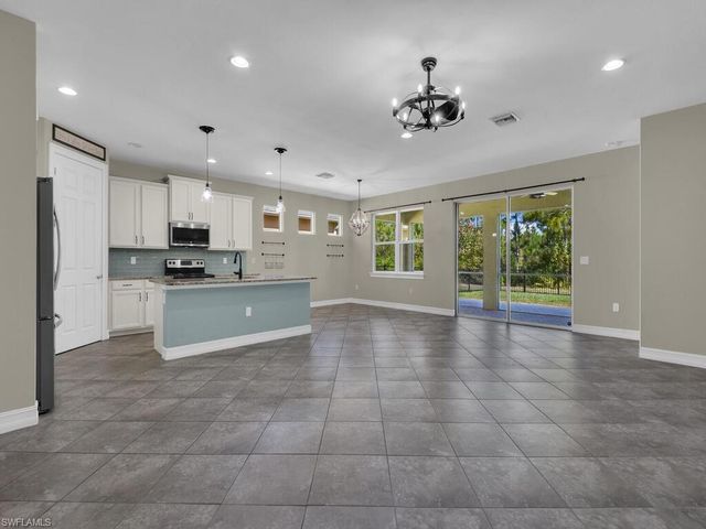 4211 Dutchess Park RD, Fort Myers, FL 33916