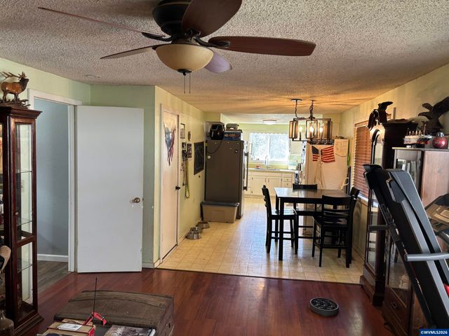 5405 Val View Dr SE, Turner, OR 97392