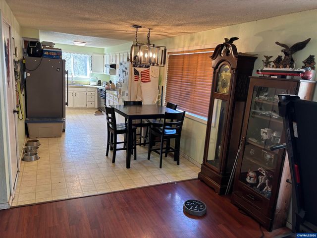 5405 Val View Dr SE, Turner, OR 97392