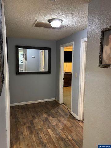 5405 Val View Dr SE, Turner, OR 97392