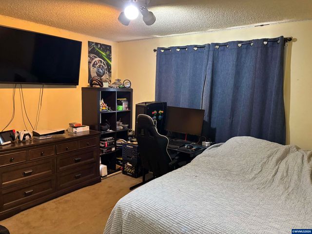 5405 Val View Dr SE, Turner, OR 97392