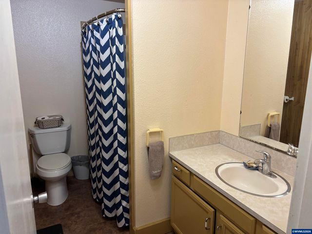 5405 Val View Dr SE, Turner, OR 97392