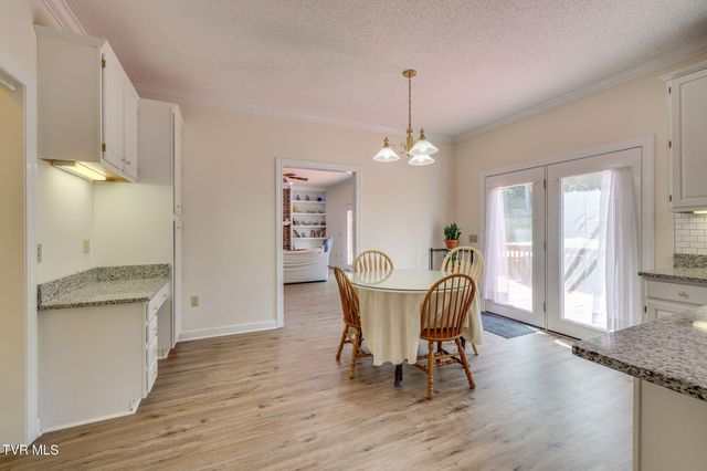 3502 Bondwood Circle, Johnson City, TN 37604