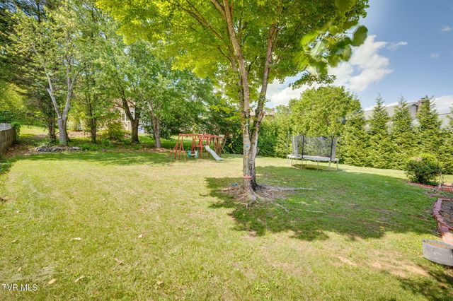 3502 Bondwood Circle, Johnson City, TN 37604