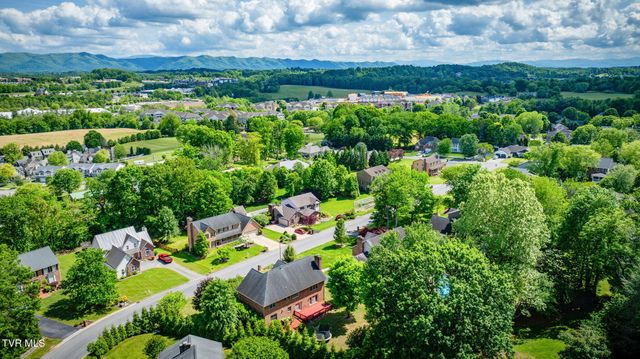 3502 Bondwood Circle, Johnson City, TN 37604