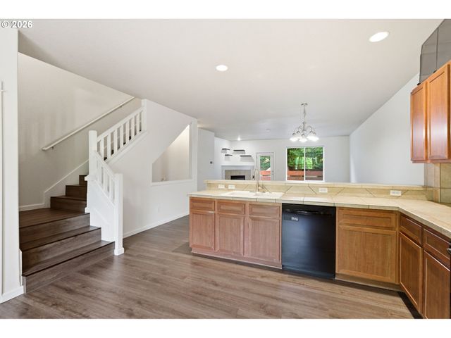 14406 Sw PENNYWORT Ter, Portland, OR 97224