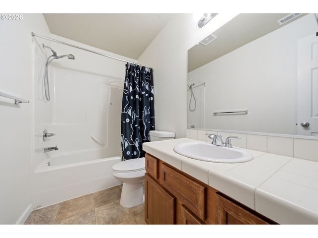 14406 Sw PENNYWORT Ter, Portland, OR 97224