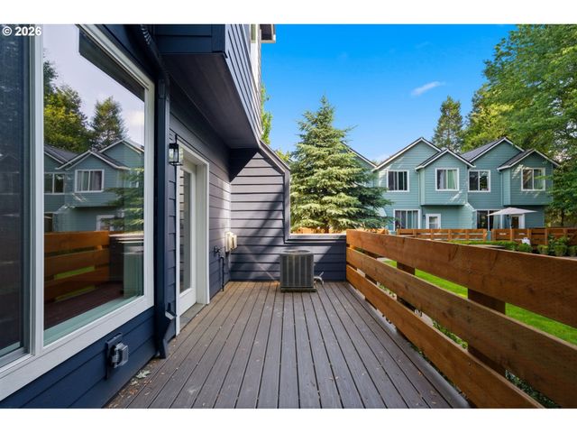 14406 Sw PENNYWORT Ter, Portland, OR 97224