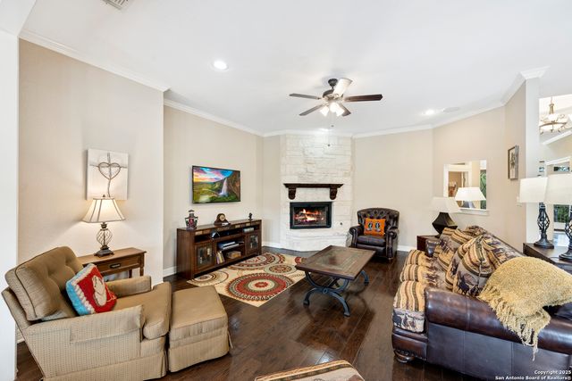 111 Oak Pointe, New Braunfels, TX 78132