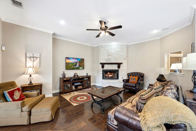 111 Oak Pointe, New Braunfels, TX 78132