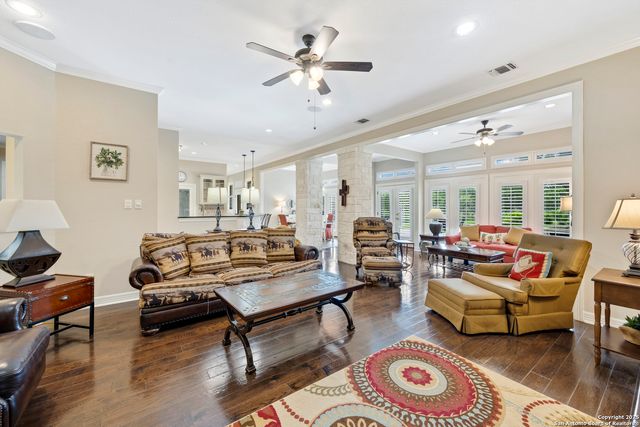 111 Oak Pointe, New Braunfels, TX 78132