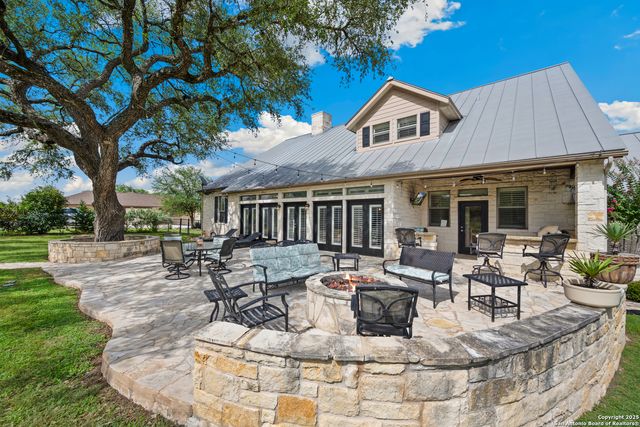 111 Oak Pointe, New Braunfels, TX 78132