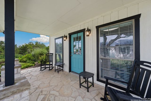 111 Oak Pointe, New Braunfels, TX 78132