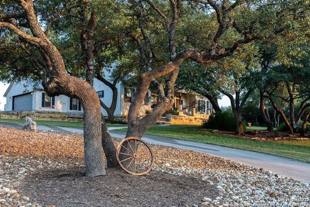 111 Oak Pointe, New Braunfels, TX 78132