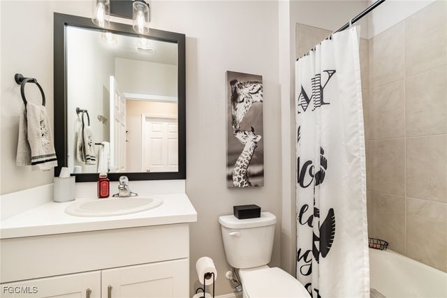 20474 Plumwood LOOP, North Fort Myers, FL 33917