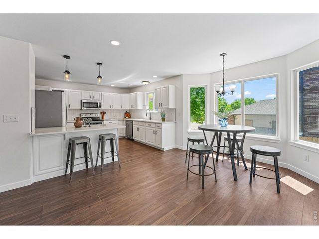 1464 Cherrywood Way, Longmont, CO 80504