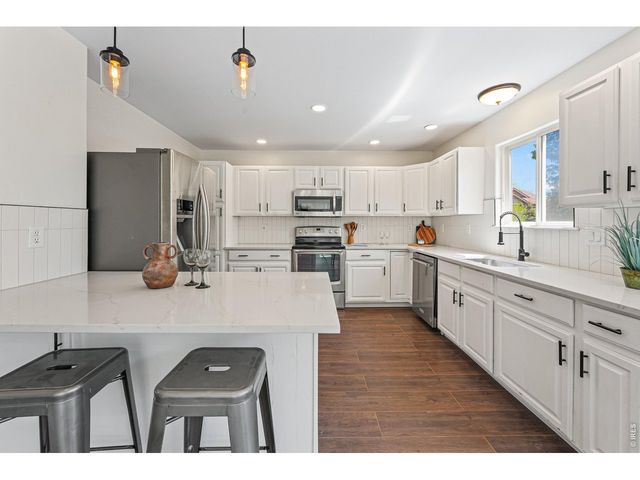 1464 Cherrywood Way, Longmont, CO 80504