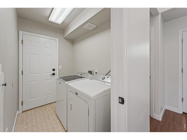 1464 Cherrywood Way, Longmont, CO 80504