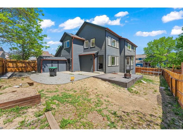 1464 Cherrywood Way, Longmont, CO 80504
