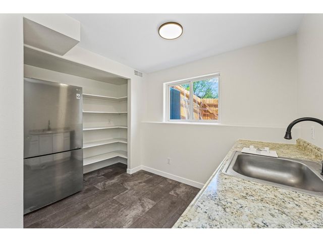 1464 Cherrywood Way, Longmont, CO 80504
