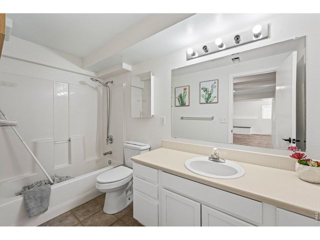 1464 Cherrywood Way, Longmont, CO 80504