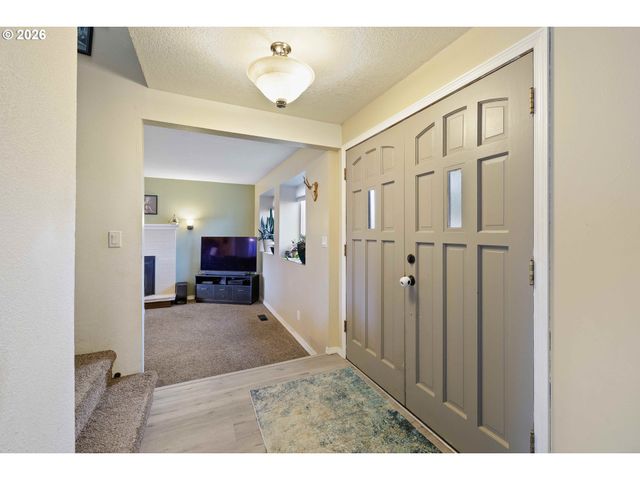 18845 ALLEGHENY Dr, Oregon City, OR 97045