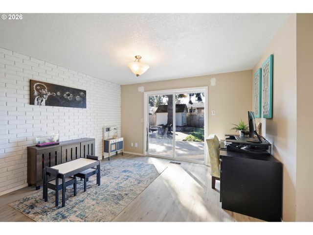 18845 ALLEGHENY Dr, Oregon City, OR 97045