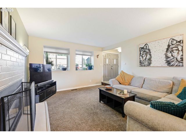 18845 ALLEGHENY Dr, Oregon City, OR 97045