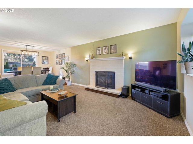 18845 ALLEGHENY Dr, Oregon City, OR 97045